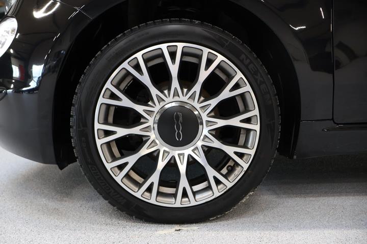 Sort Fiat 500 fra 2018