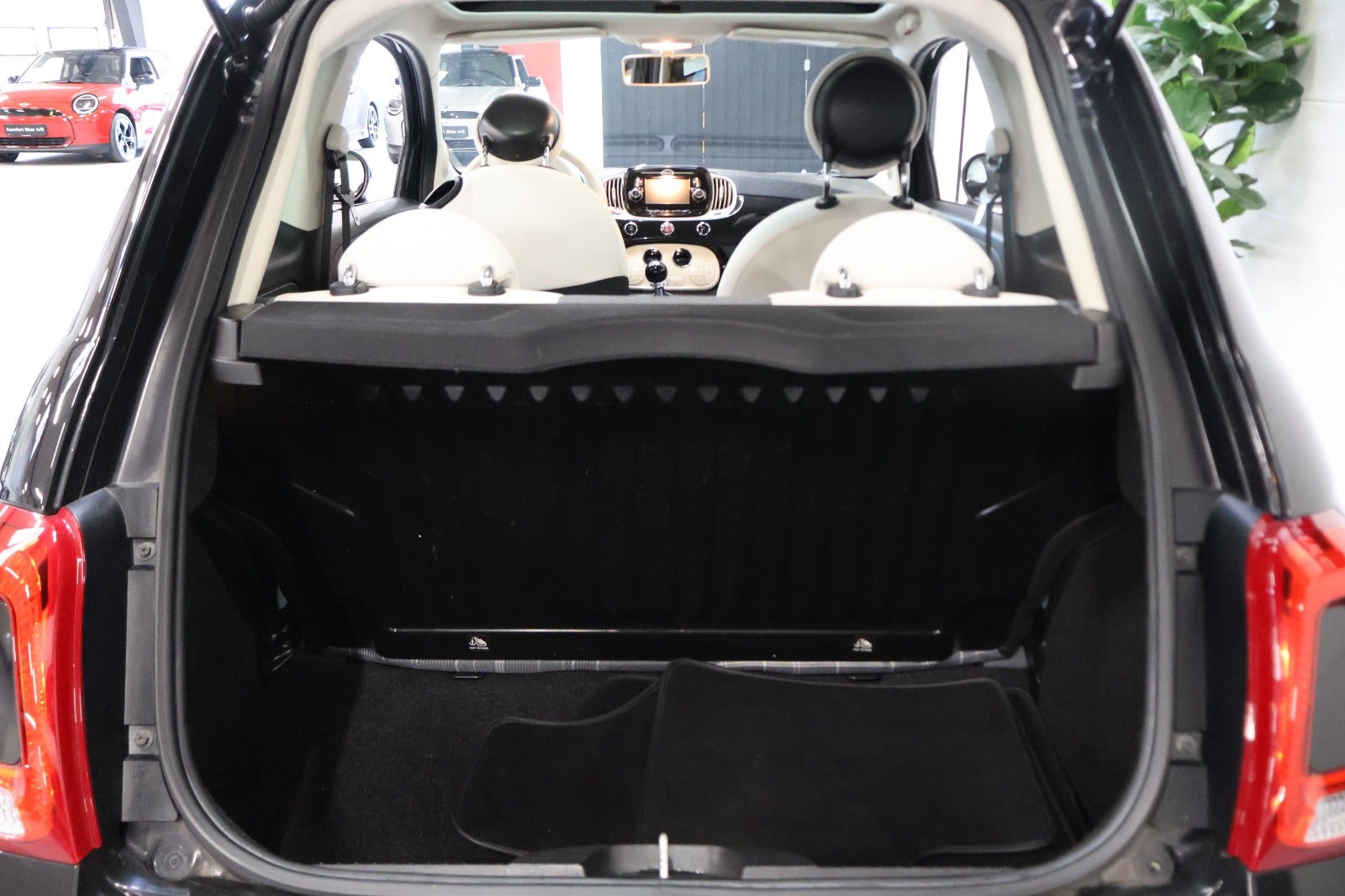 Sort Fiat 500 fra 2018
