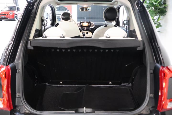 Sort Fiat 500 fra 2018