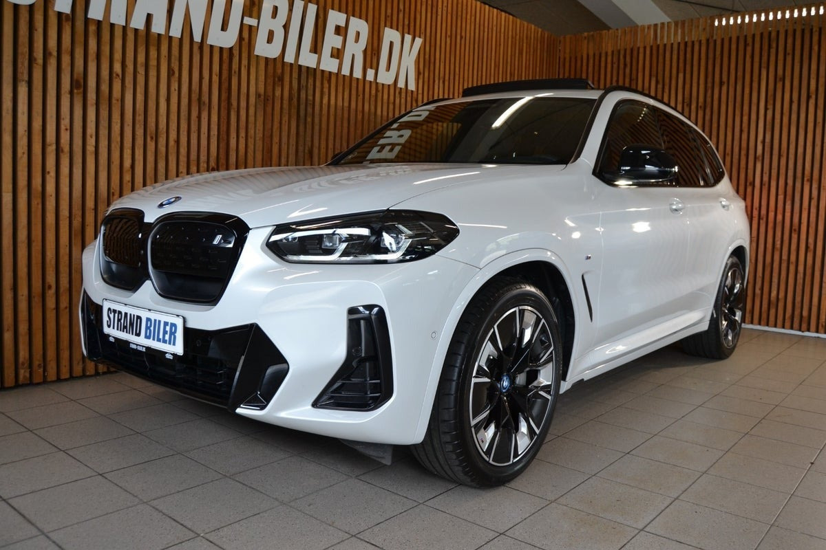 BMW iX3 Charged Plus M-Sport
