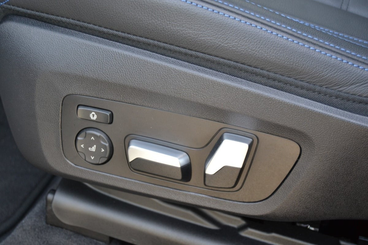 Hvid BMW iX3 fra 2023