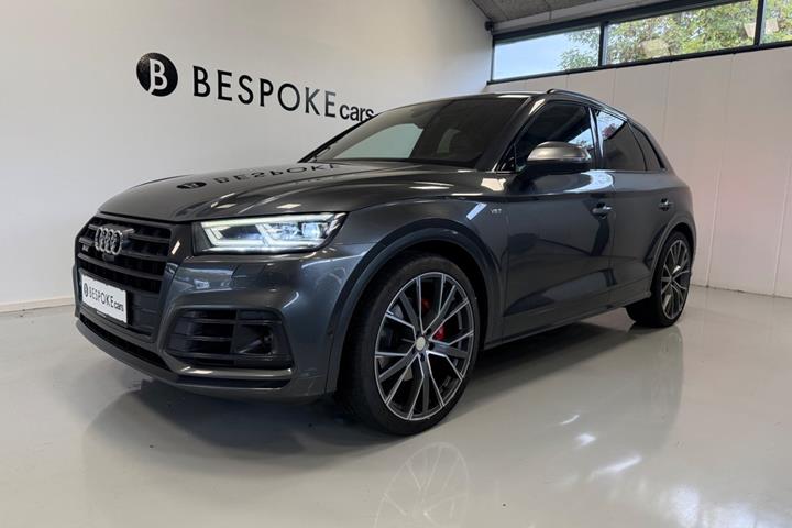 Grå Audi SQ5 fra 2017