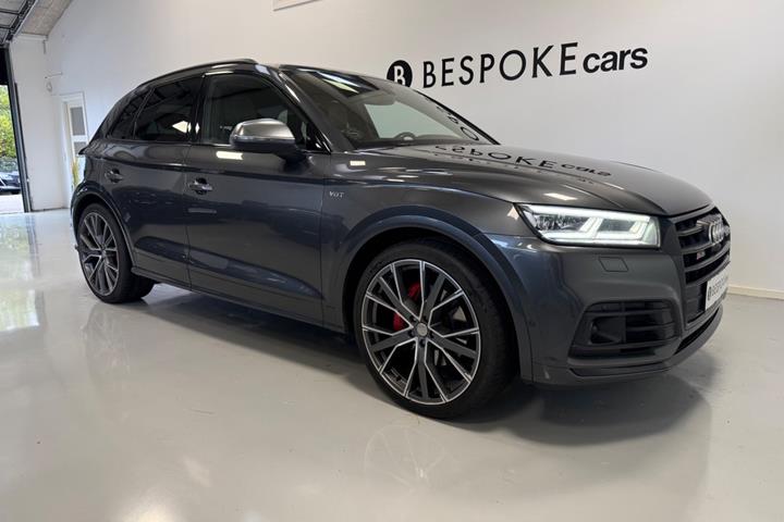 Grå Audi SQ5 fra 2017