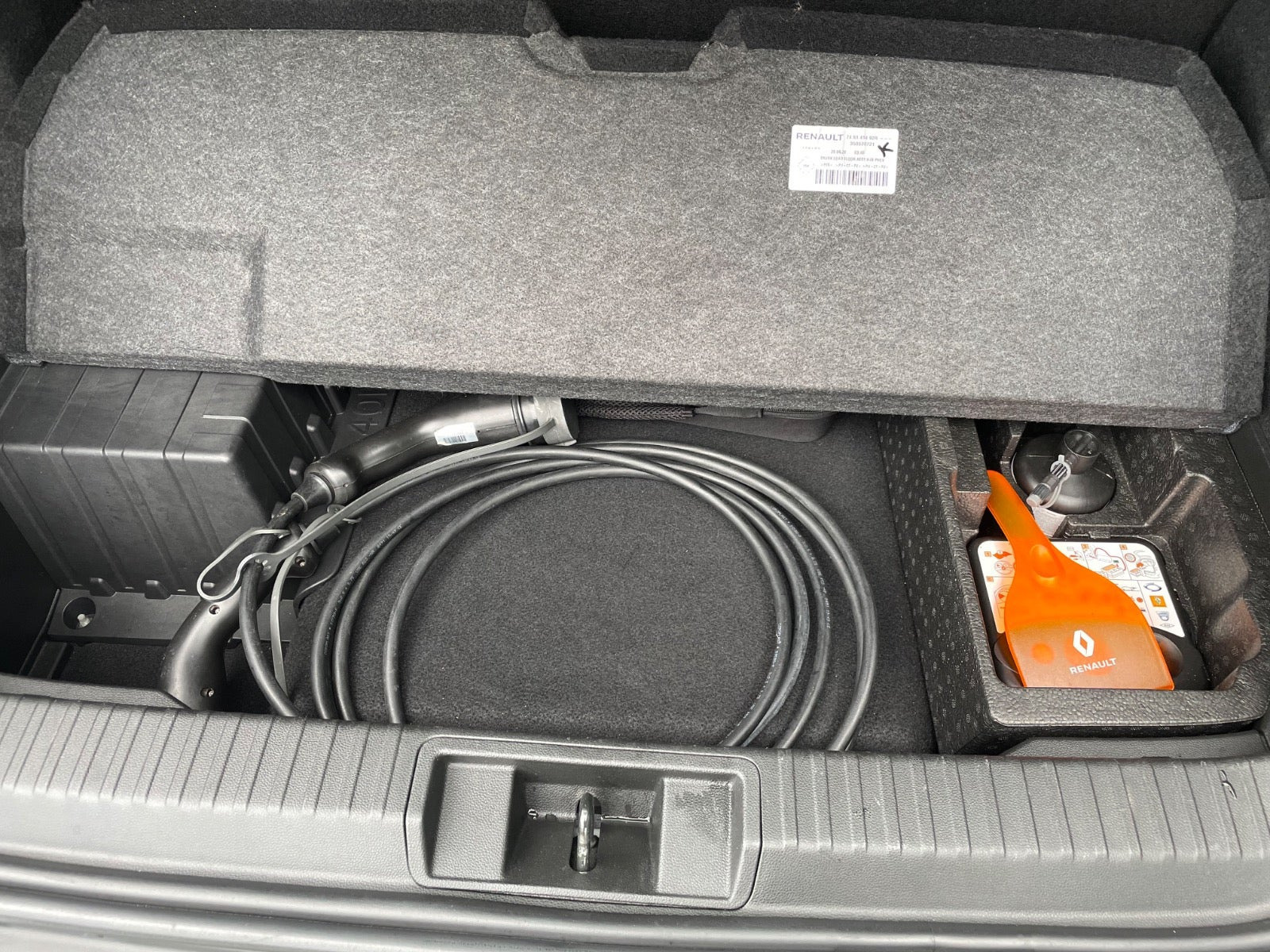Sølv Renault Captur fra 2020