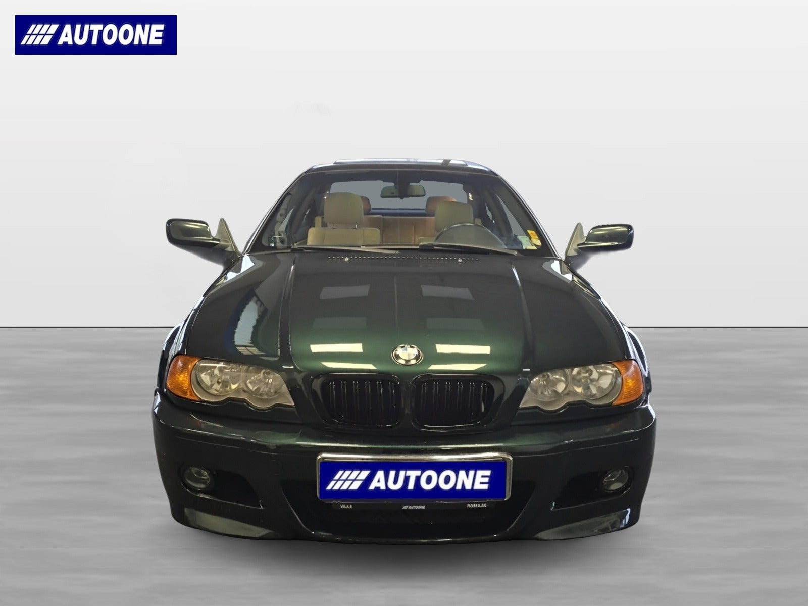 undefined BMW 330Ci fra 2002 set udefra