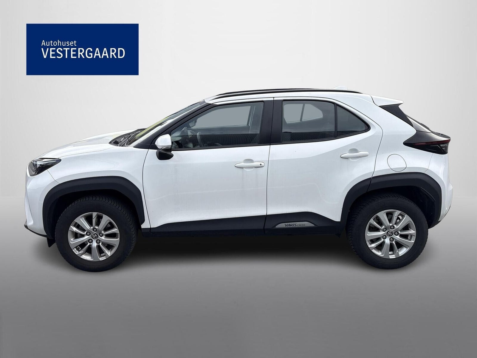 Hvid Toyota Yaris Cross fra 2023
