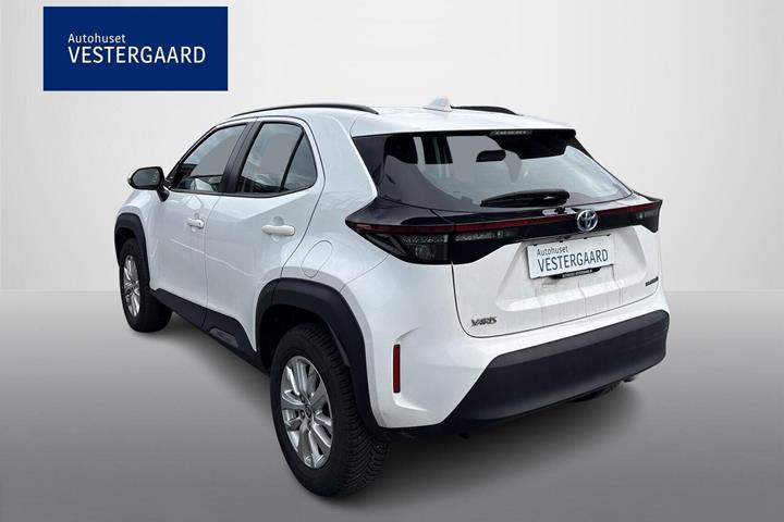 Hvid Toyota Yaris Cross fra 2023