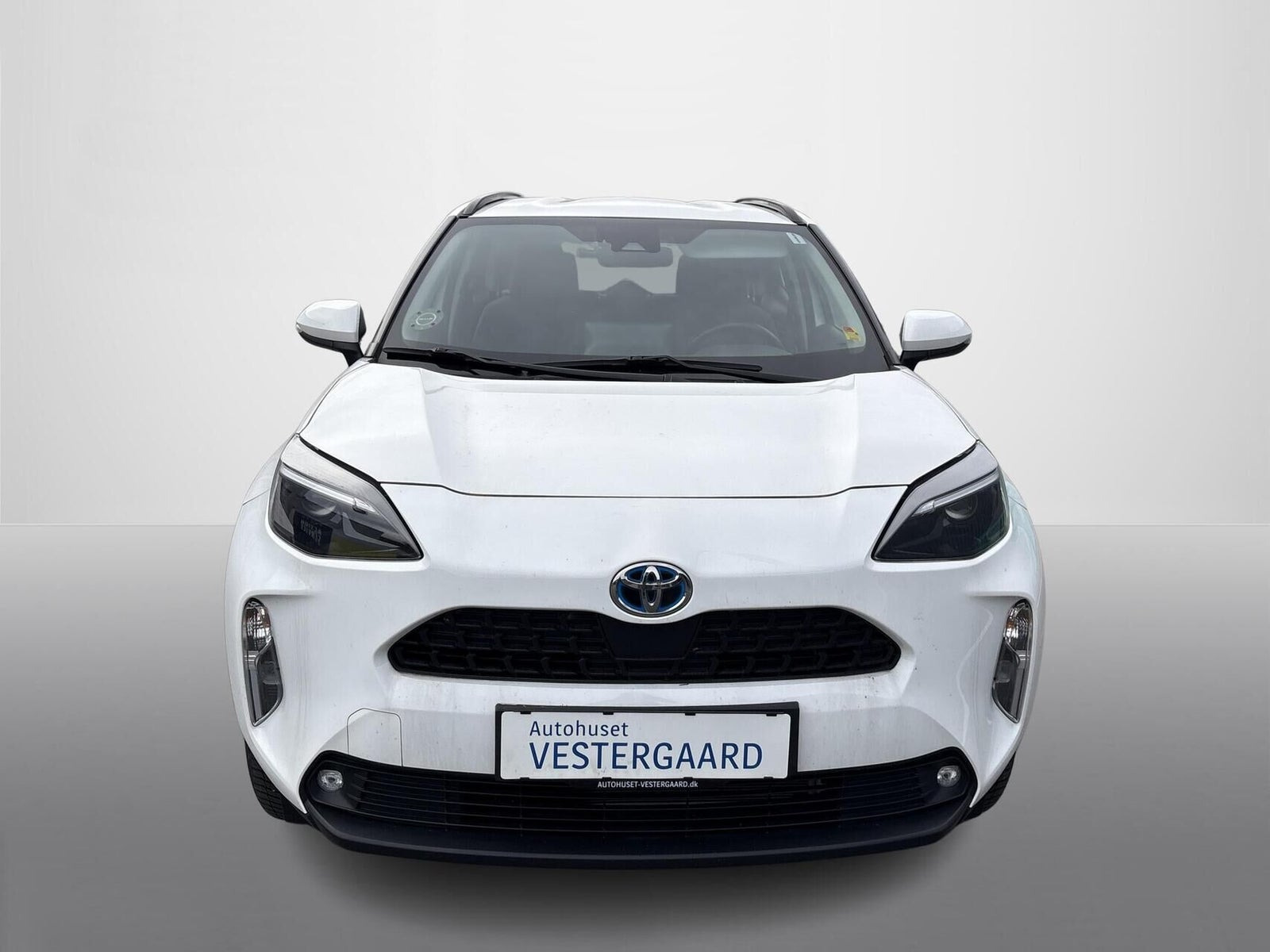 Hvid Toyota Yaris Cross fra 2023