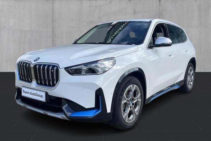 Hvid BMW iX1 fra 2023