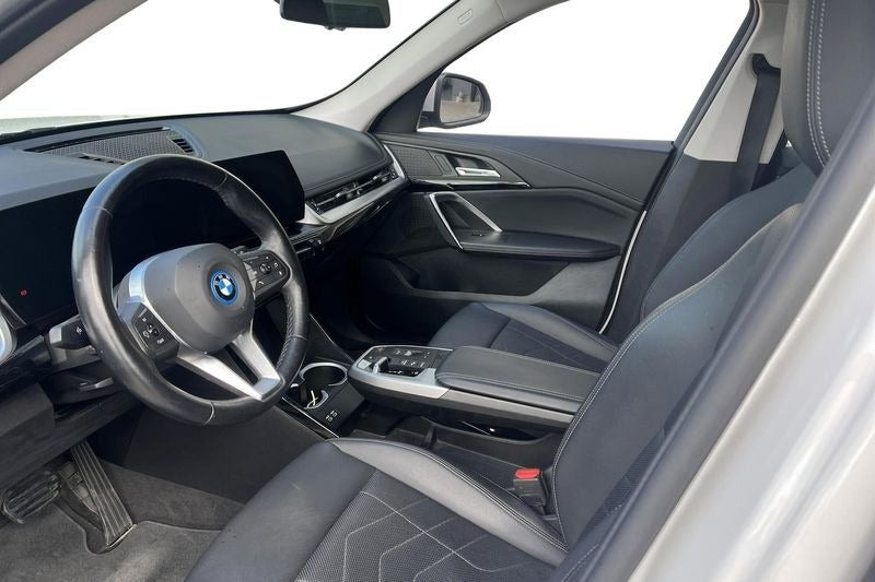 Hvid BMW iX1 fra 2023