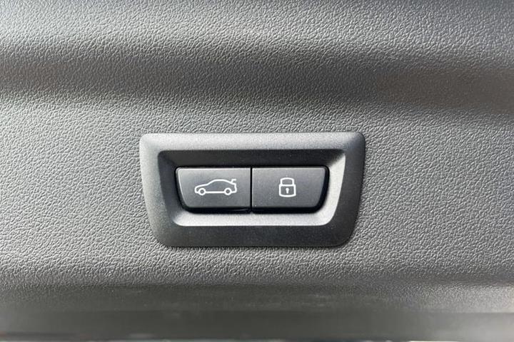 Hvid BMW iX1 fra 2023