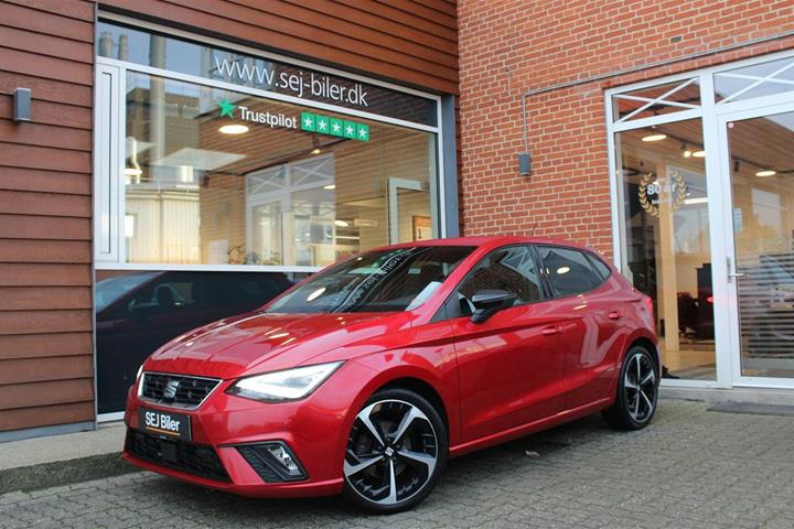 Rød Seat Ibiza fra 2022