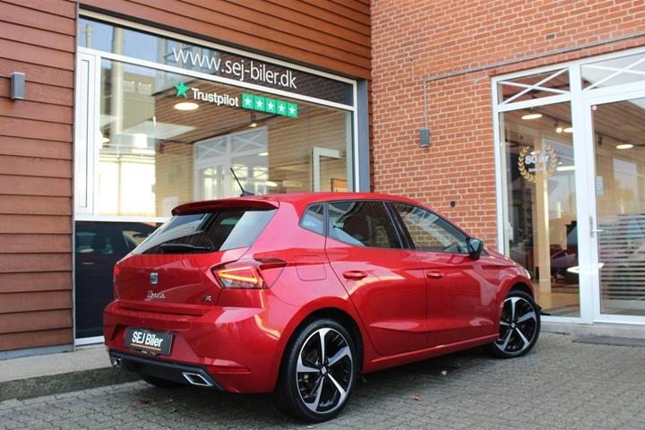 Rød Seat Ibiza fra 2022