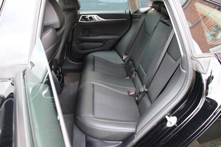 Sort BMW i4 fra 2022