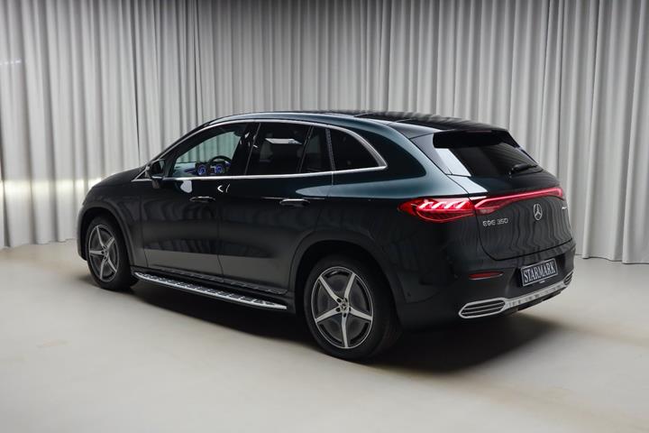 Grøn Mercedes EQE350 SUV fra 2024