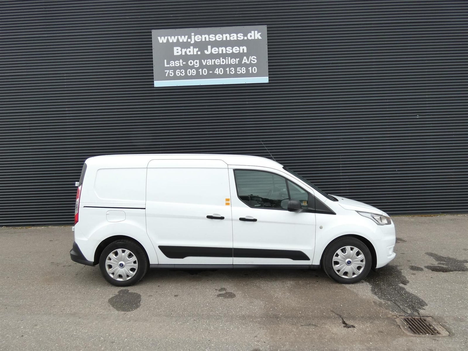 Hvid Ford Transit Connect fra 2020