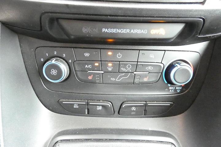 Hvid Ford Transit Connect fra 2020