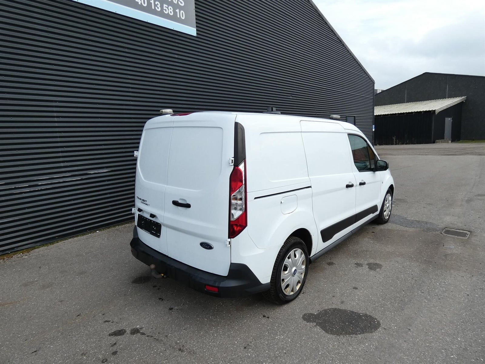 Hvid Ford Transit Connect fra 2019