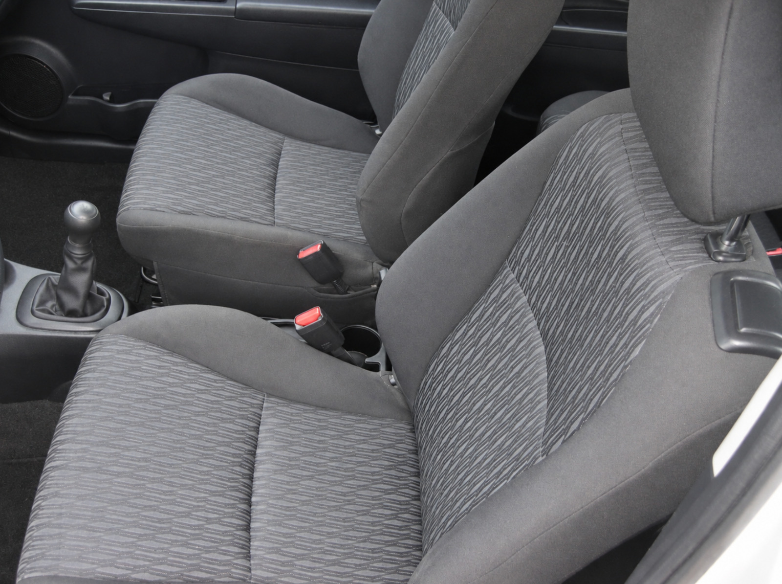 Hvid Toyota Yaris fra 2011