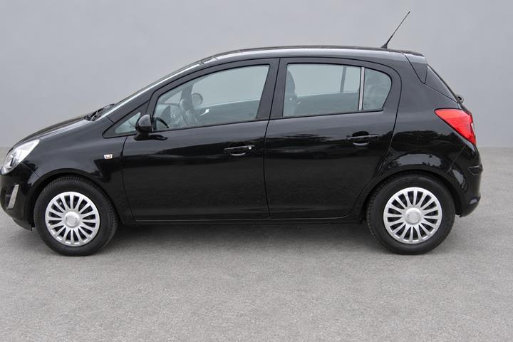Sort Opel Corsa fra 2012