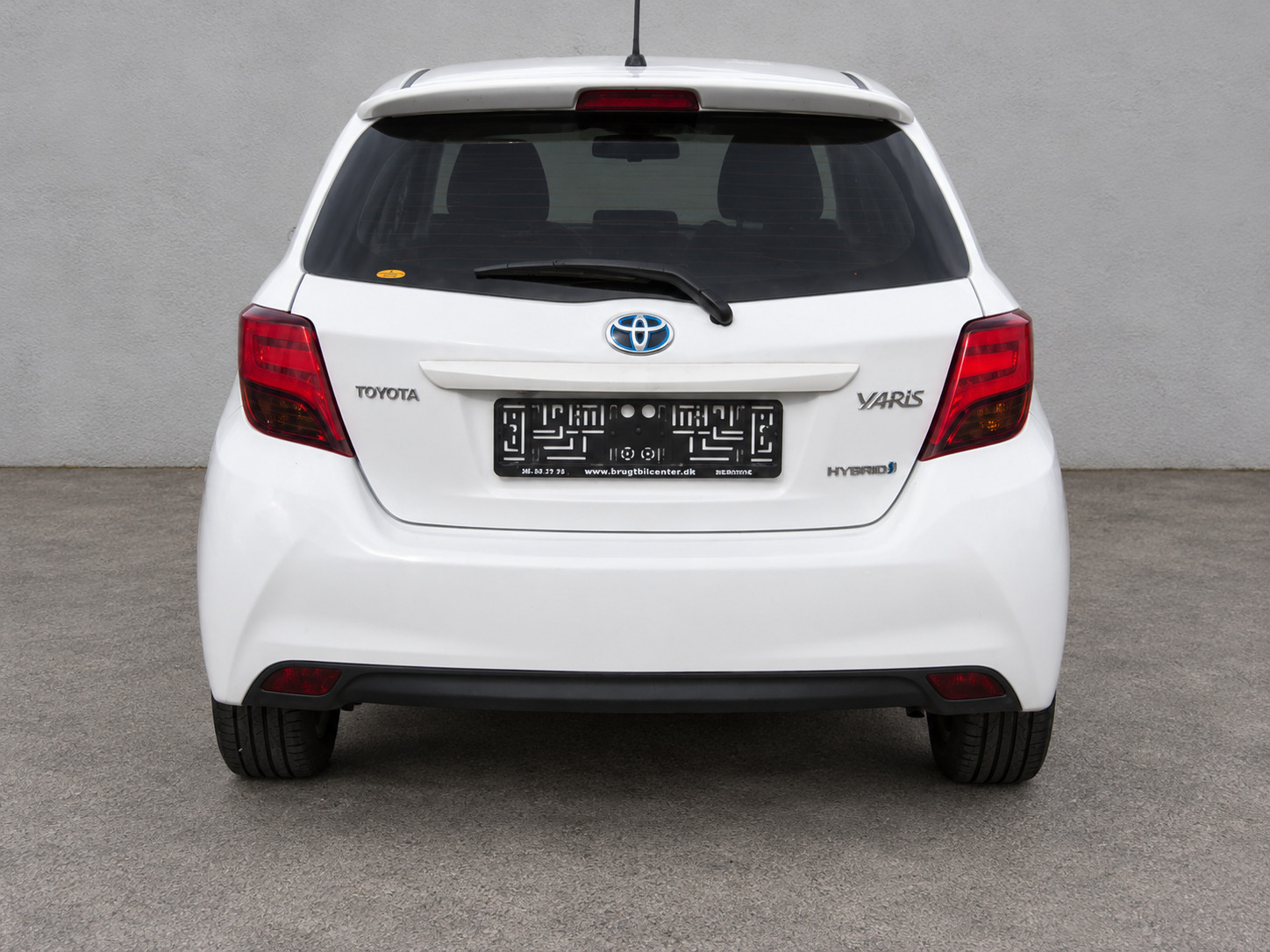 Hvid Toyota Yaris fra 2015