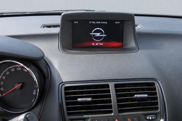 Grå Opel Meriva fra 2014