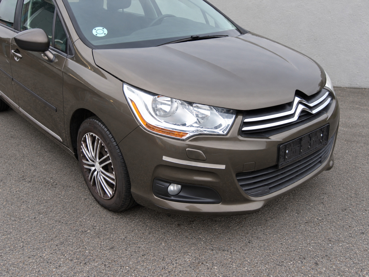 Brun Citroën C4 fra 2013