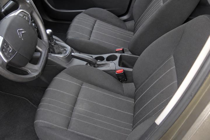 Brun Citroën C4 fra 2013