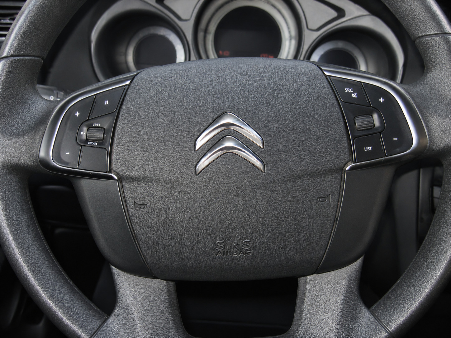 Brun Citroën C4 fra 2013