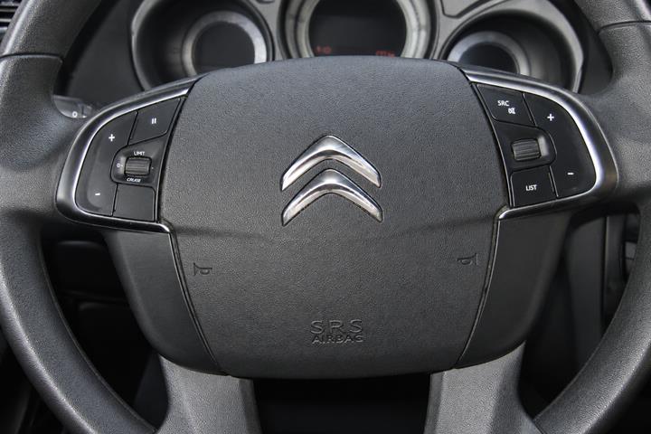 Brun Citroën C4 fra 2013