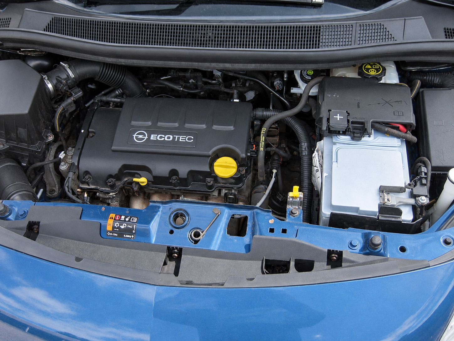 Blå Opel Meriva fra 2014