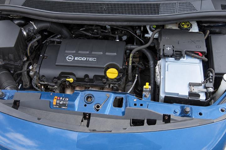 Blå Opel Meriva fra 2014