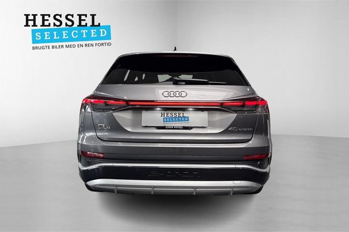 Grå Audi Q4 e-tron fra 2021