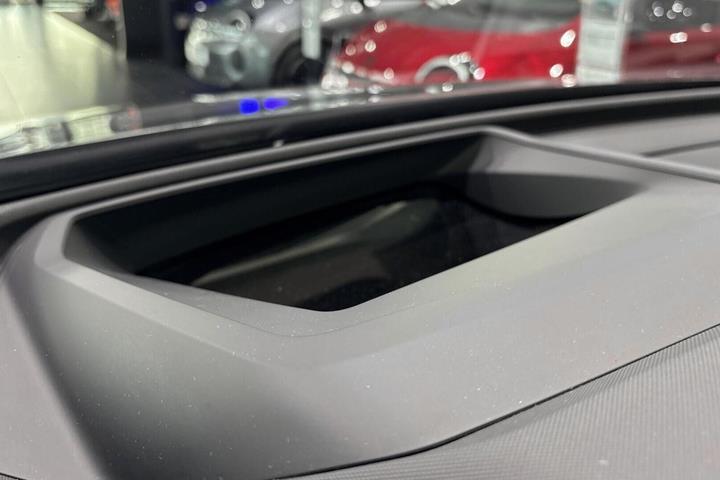 Grå Audi Q4 e-tron fra 2021