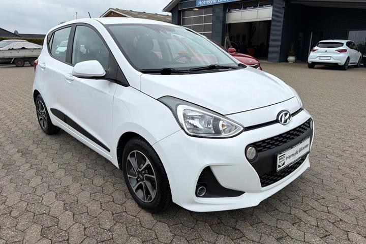 Hvid Hyundai i10 fra 2017