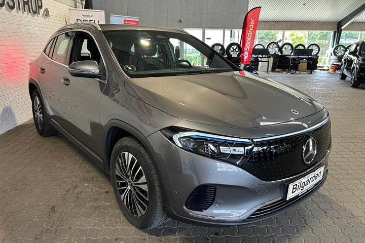 Grå Mercedes EQA300 fra 2024