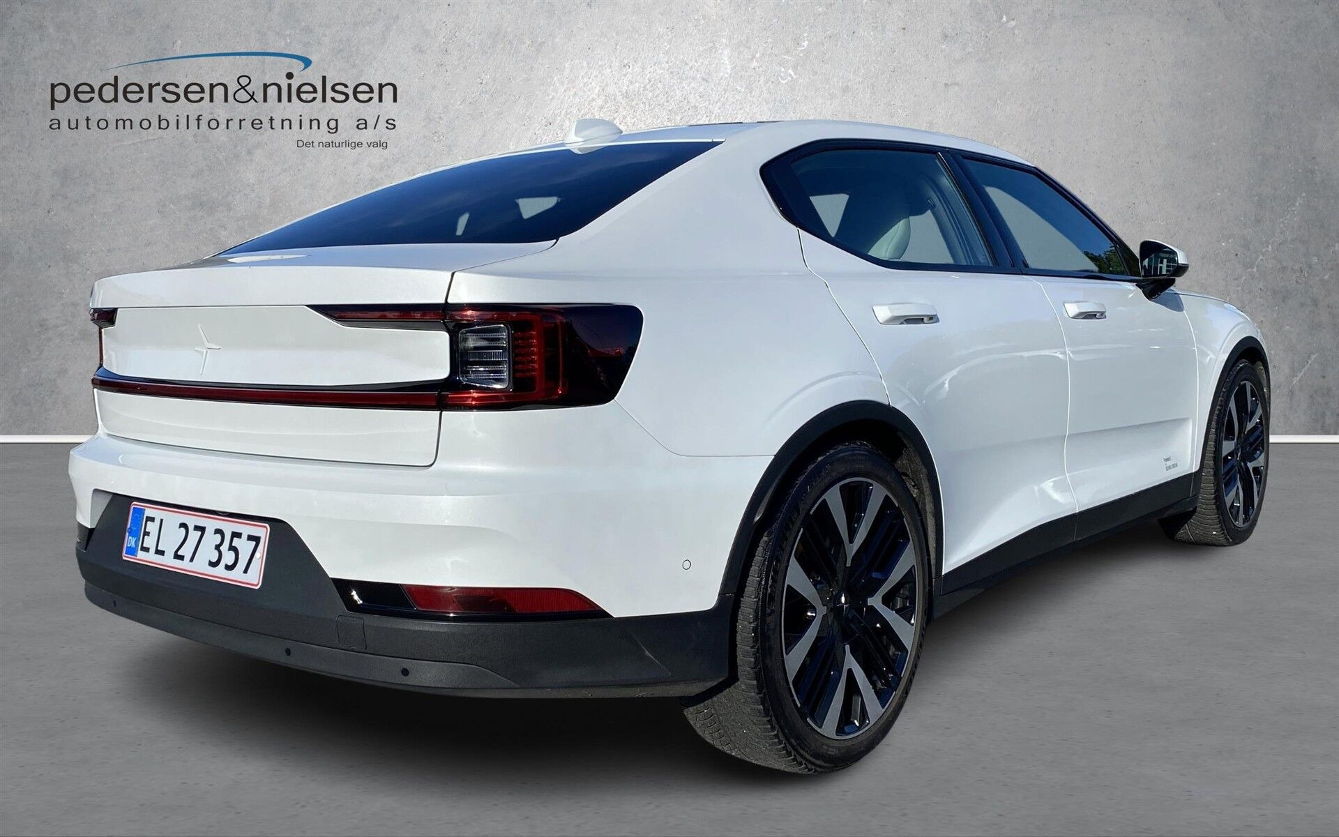 Hvid Polestar 2 fra 2023
