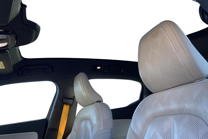 Hvid Polestar 2 fra 2023