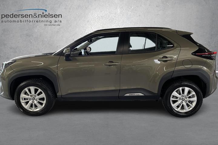 Grøn Toyota Yaris Cross fra 2023