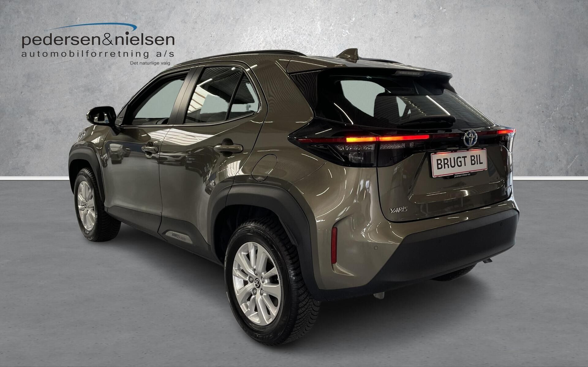 Grøn Toyota Yaris Cross fra 2023