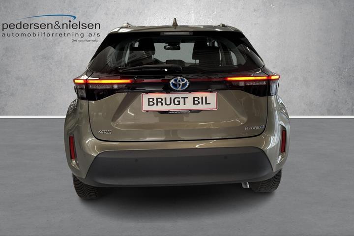 Grøn Toyota Yaris Cross fra 2023