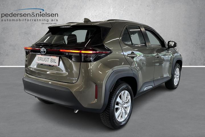 Grøn Toyota Yaris Cross fra 2023