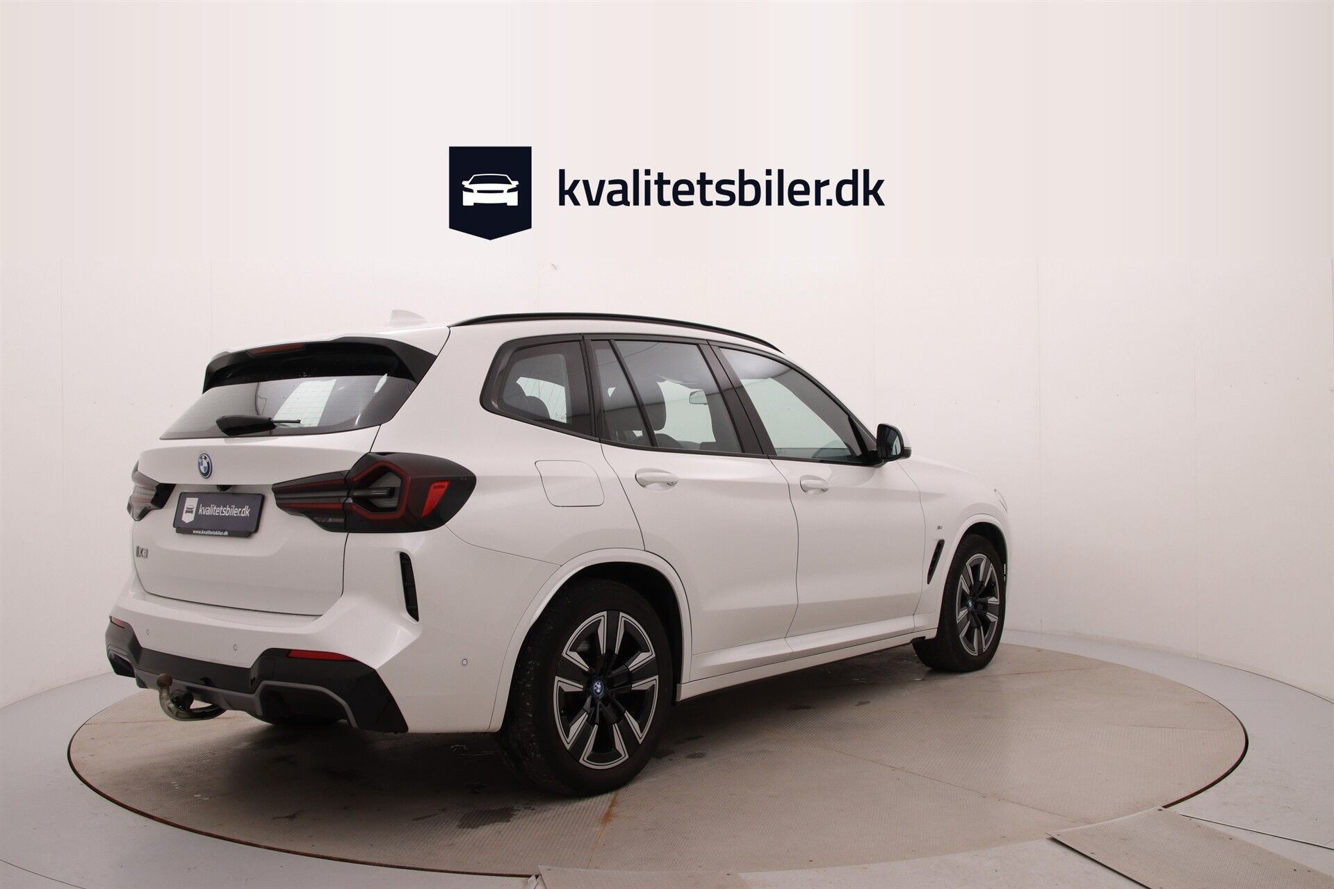 Hvid BMW iX3 fra 2022