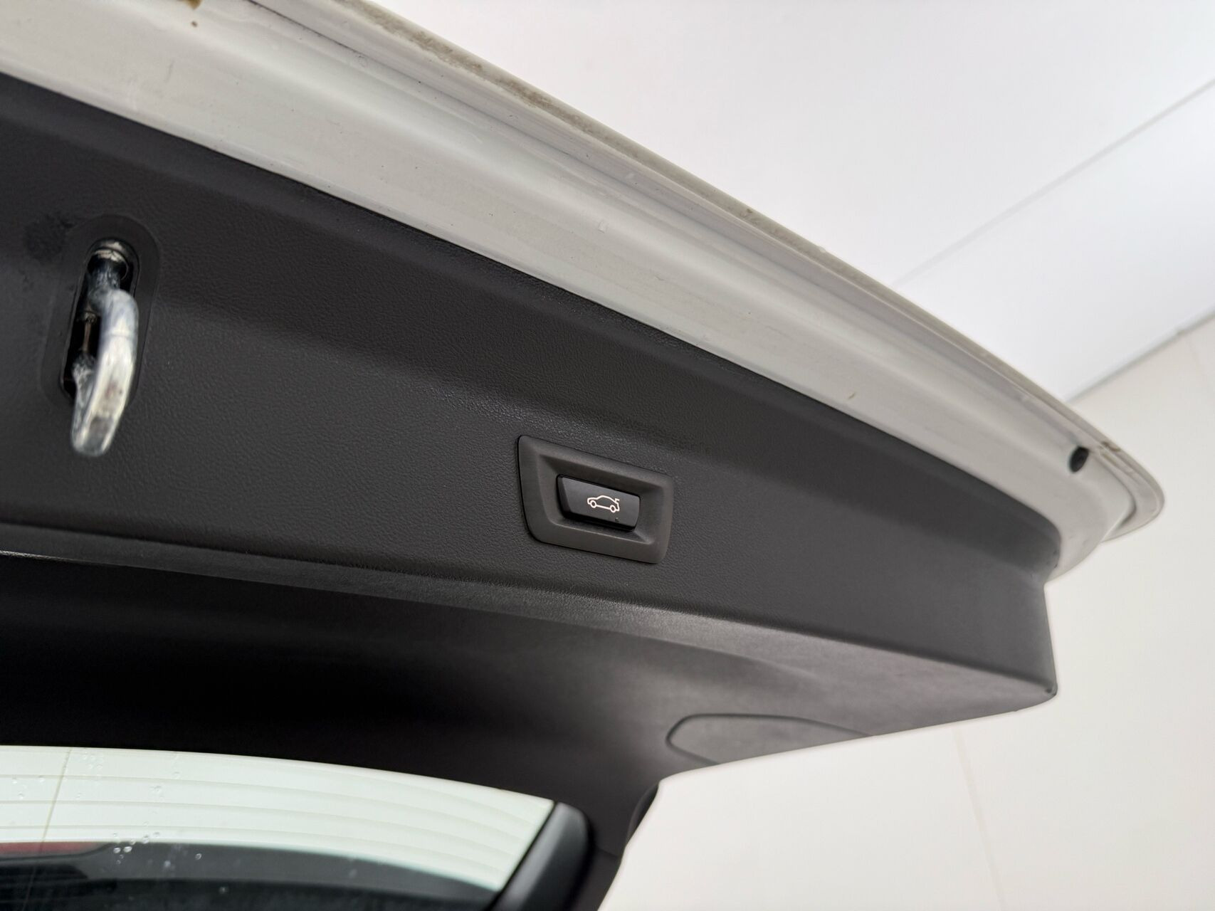 Hvid BMW iX3 fra 2022