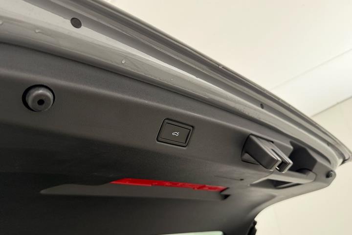 Grå VW ID.7 fra 2025