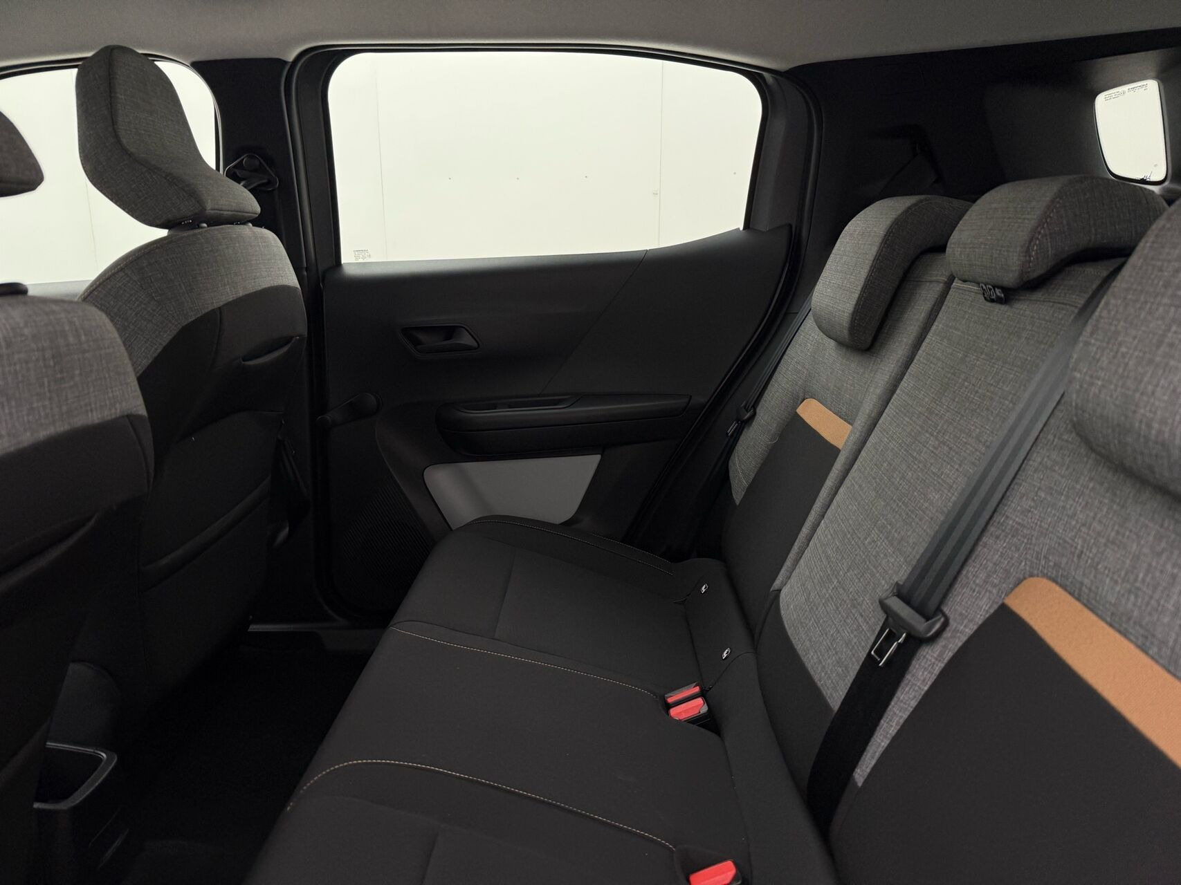 Grå Citroën e-C3 Aircross fra 2025