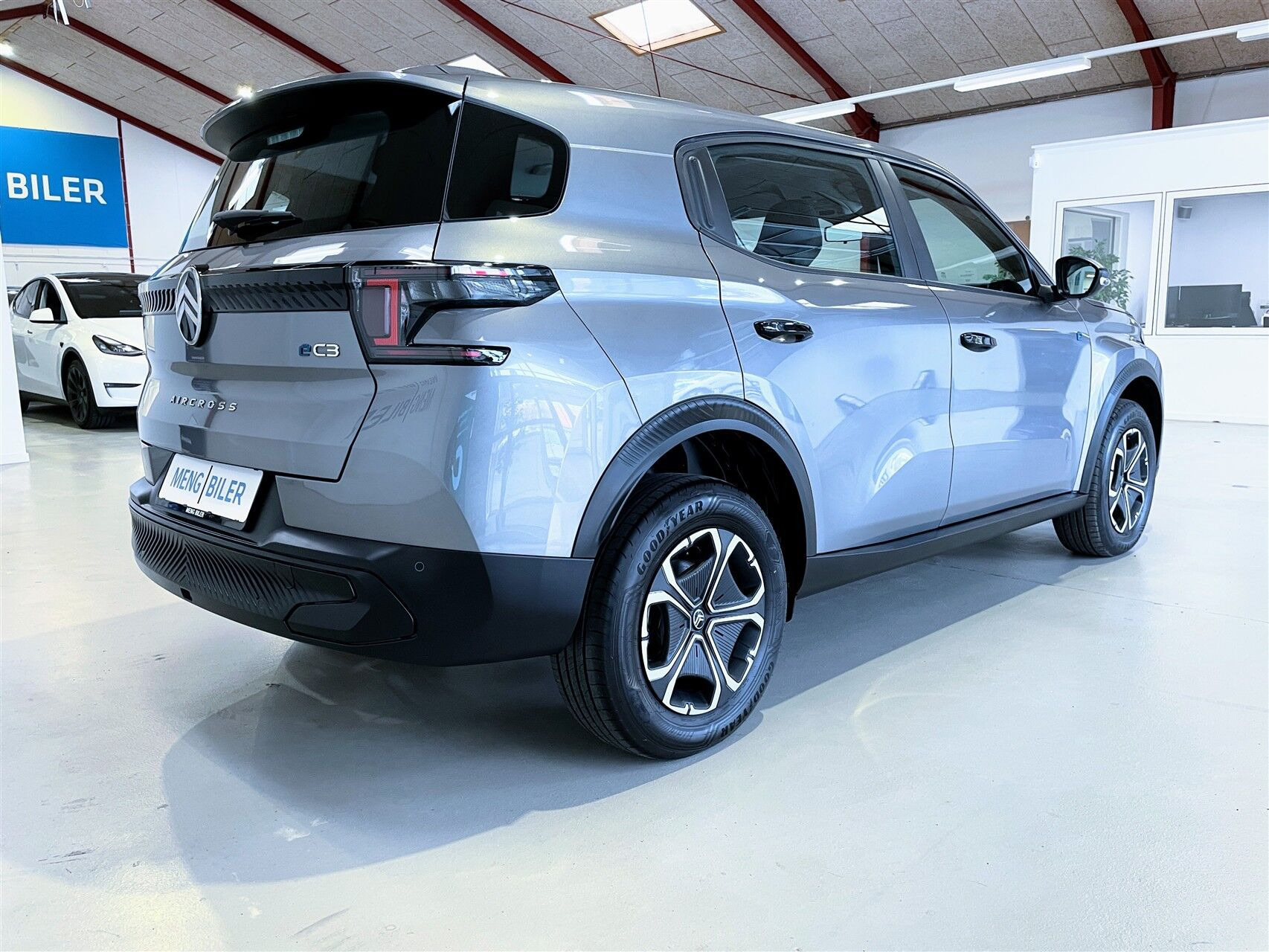 Grå Citroën e-C3 Aircross fra 2025