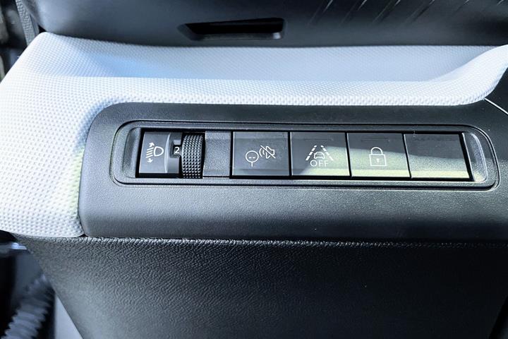 Grå Citroën e-C3 Aircross fra 2025