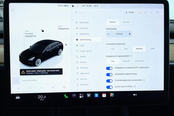 Sort Tesla Model 3 fra 2022