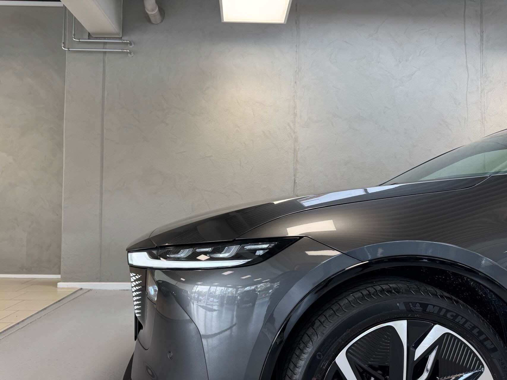 Grå Mazda 6e fra 2026